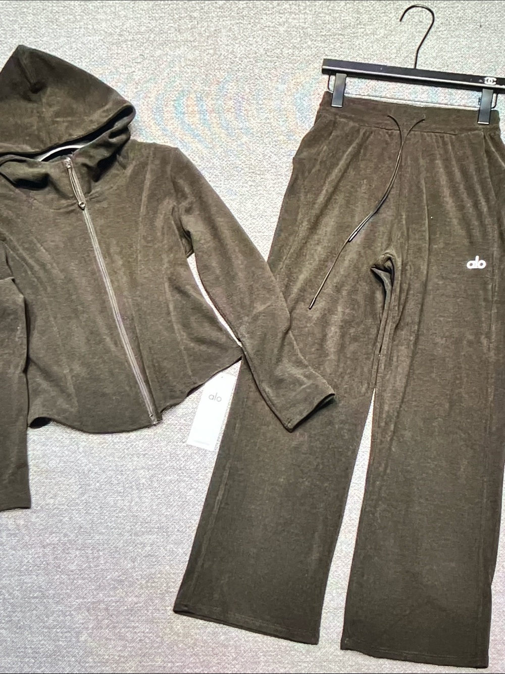 ALO Yoga Olive Green Velour Zip Hoodie & Drawstring Joggers Set